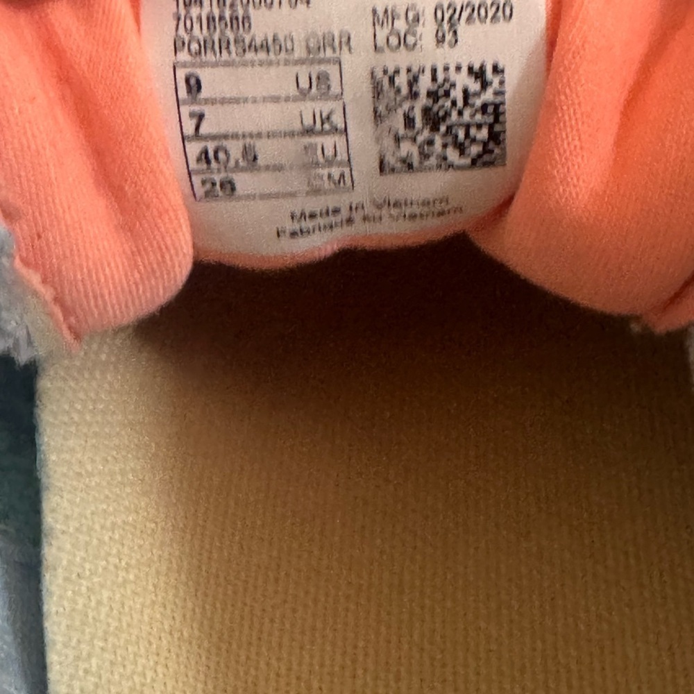 New Balance Fresh Foam 880 Gray and Orange Shoes - Picture 4 of 8